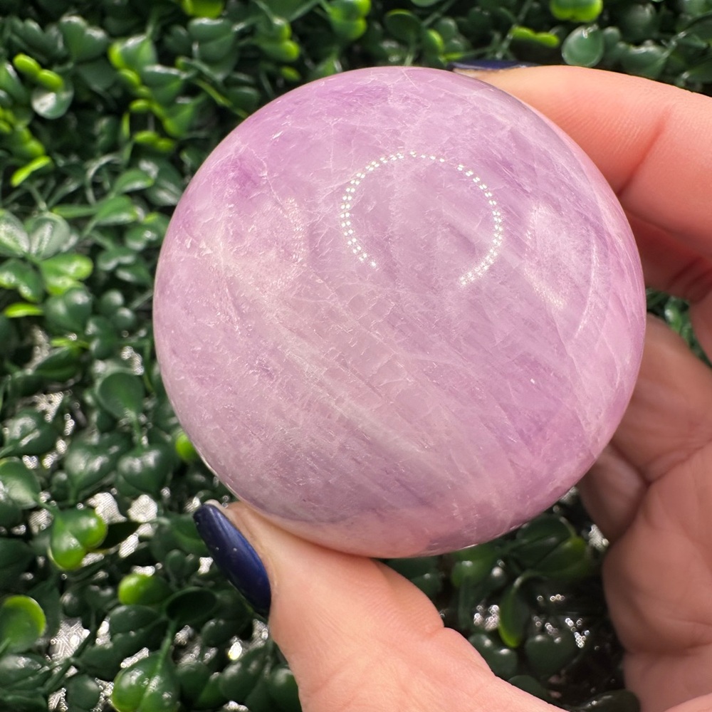 High Quality Kunzite Sphere 60mm *UV Reactive* - Picture 7 of 7